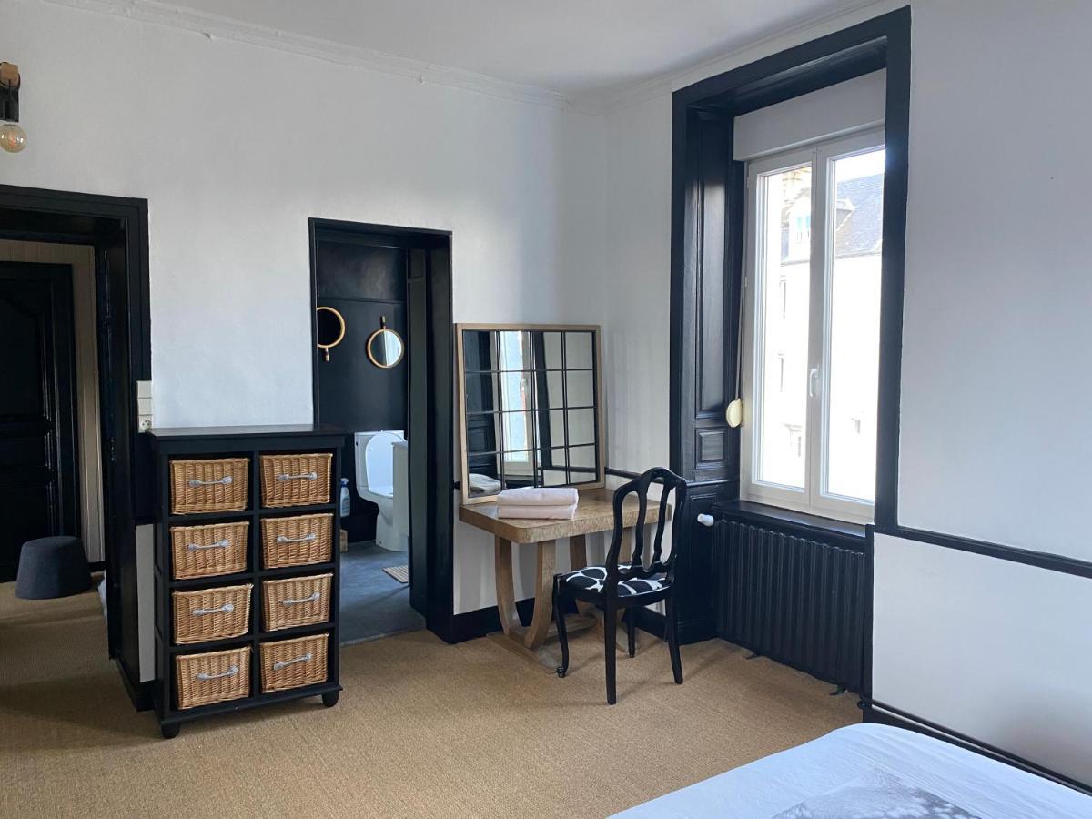 Chambre Spacieuse Dans Maison Renovee Granville Luaran gambar