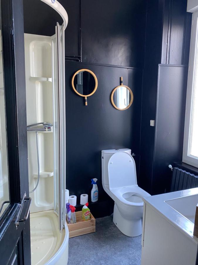 Chambre Spacieuse Dans Maison Renovee Granville Luaran gambar